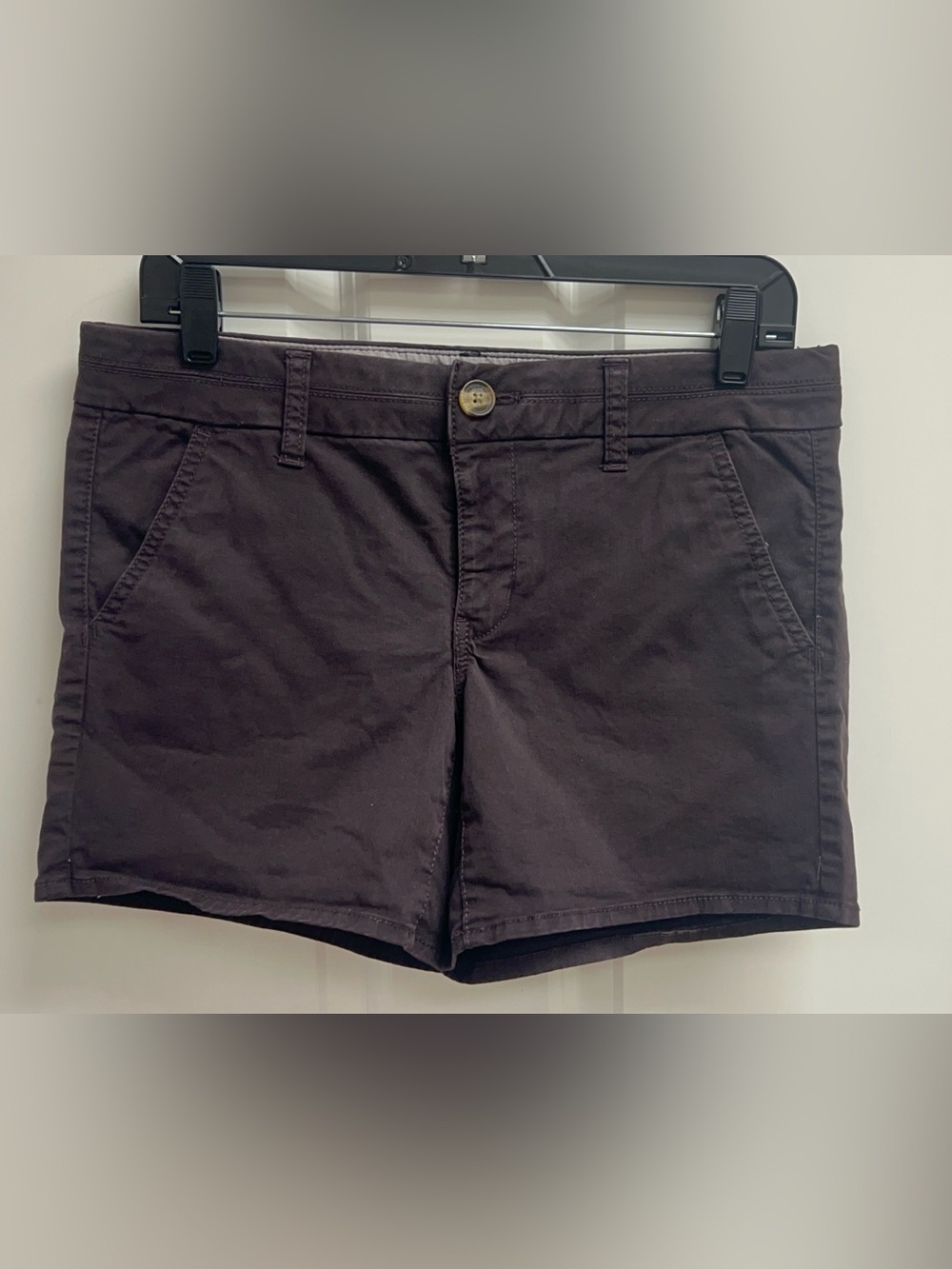 American Eagle Outfitters Faded Navy Midi Stretch Shorts Size 6